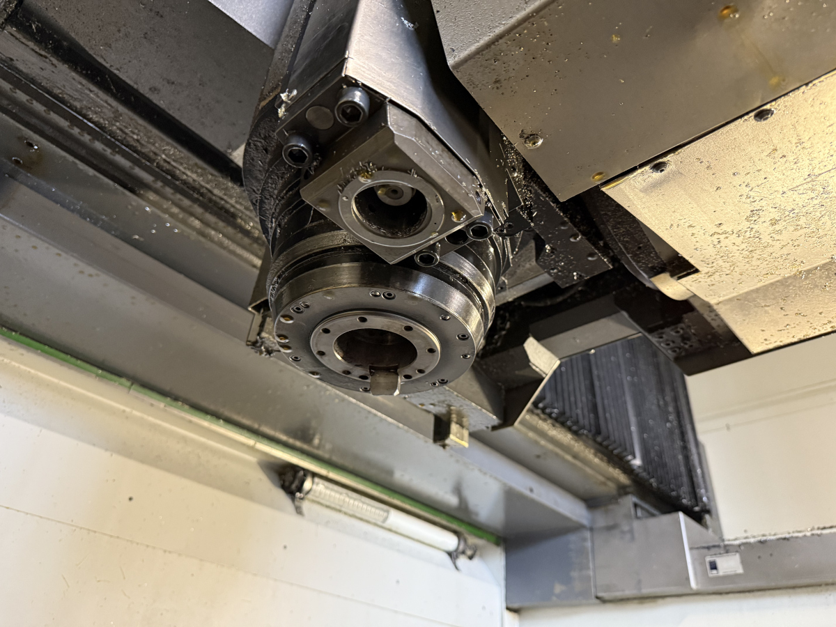 Sorvaava 5-akselinen työstökeskus AXA VPC 55 UT - Image 4