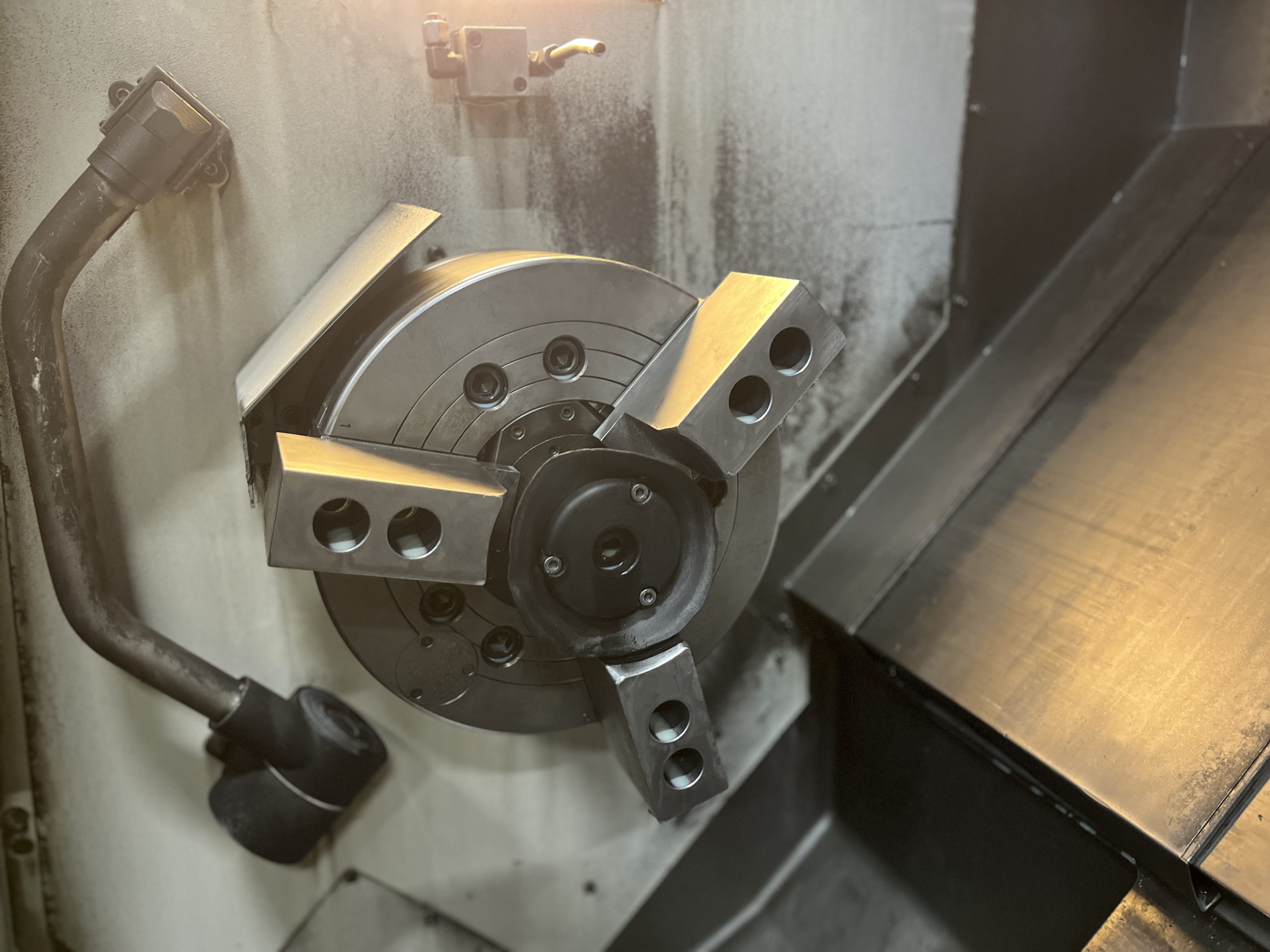 Hwacheon HiTech 550 AL